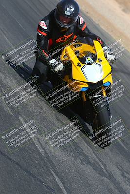 media/Apr-10-2022-SoCal Trackdays (Sun) [[f104b12566]]/Turn 7 Inside (1025am)/